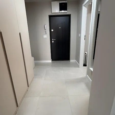 Axa - Tineretului Bucureşti